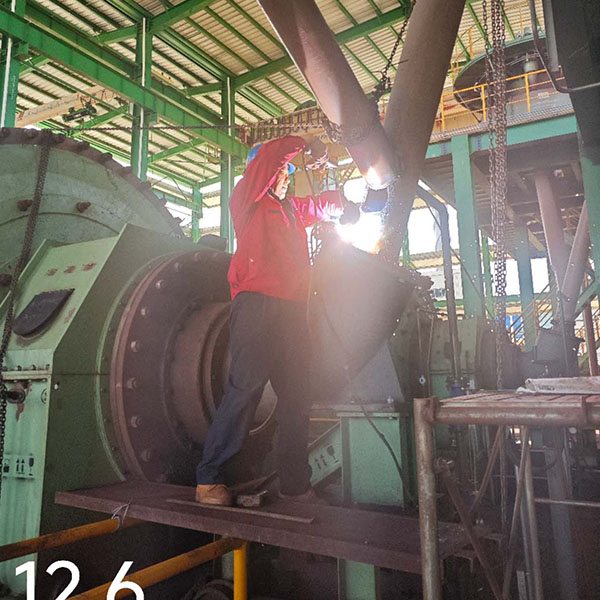 玻利維亞穆通鋼廠維保項目-整改球磨機進料部位